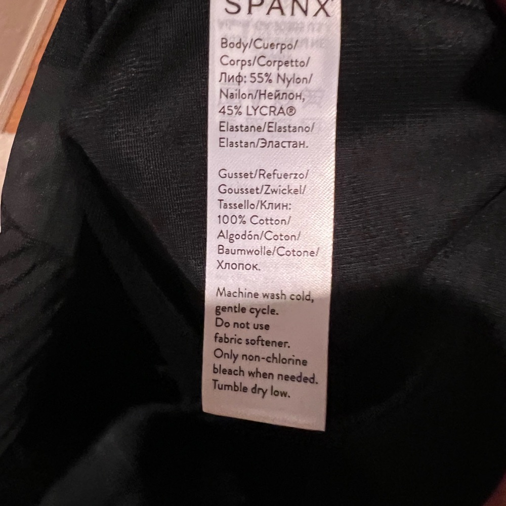 SPANX Shorts - Picture 9 of 9